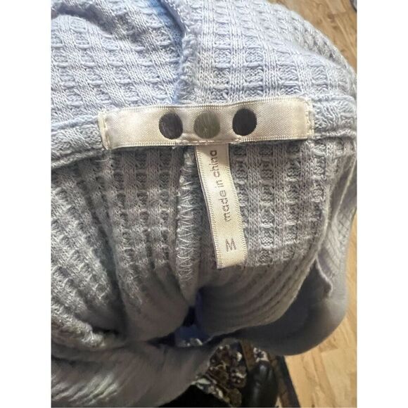 Three Dots Kentucky Blue Cropped Thermal Hoodie Sweatshirt Size M - Picture 7 of 9